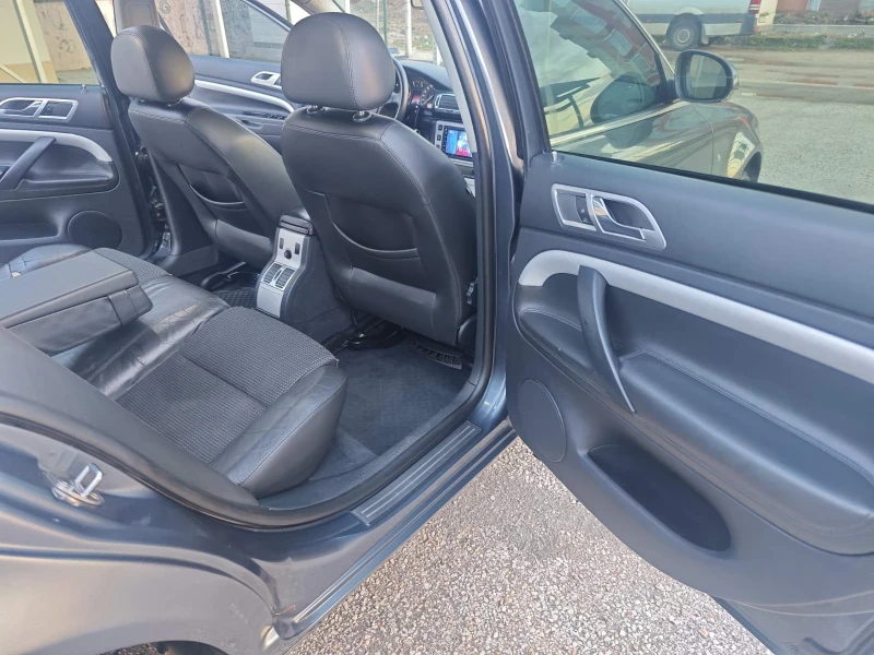 Skoda Superb, снимка 14 - Автомобили и джипове - 53599141