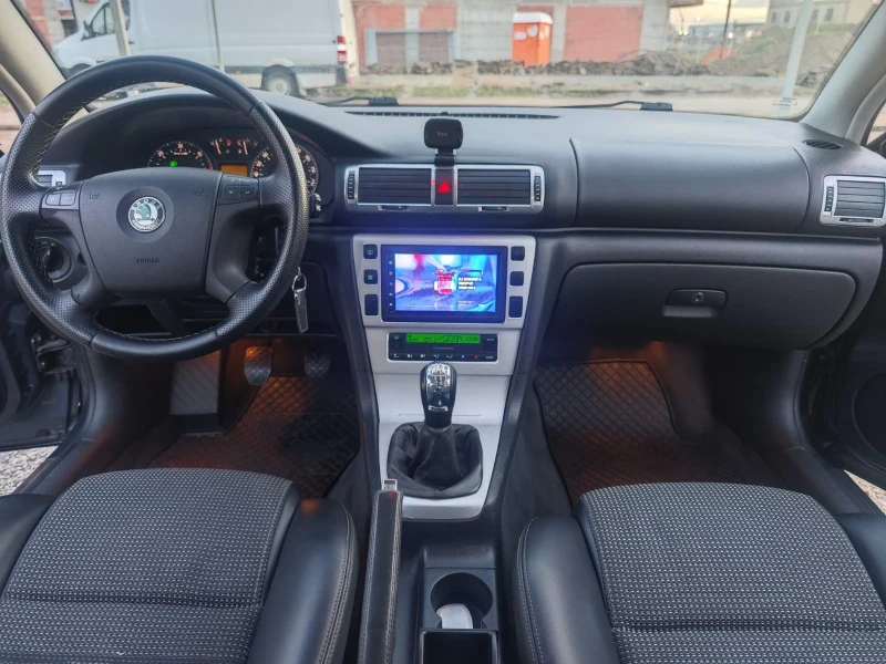 Skoda Superb, снимка 9 - Автомобили и джипове - 53599141