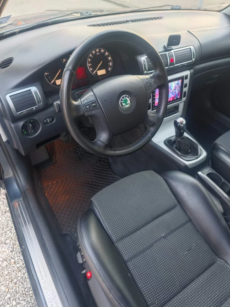 Skoda Superb, снимка 8 - Автомобили и джипове - 53599141