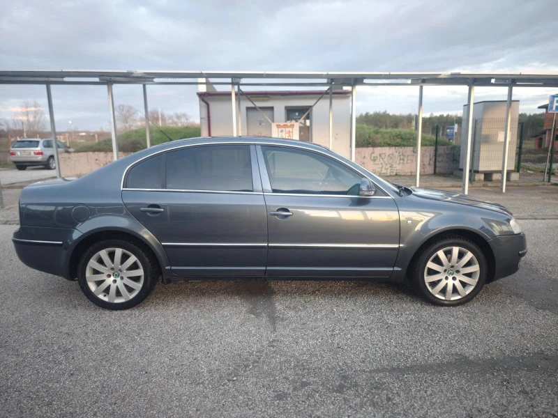 Skoda Superb, снимка 2 - Автомобили и джипове - 53599141