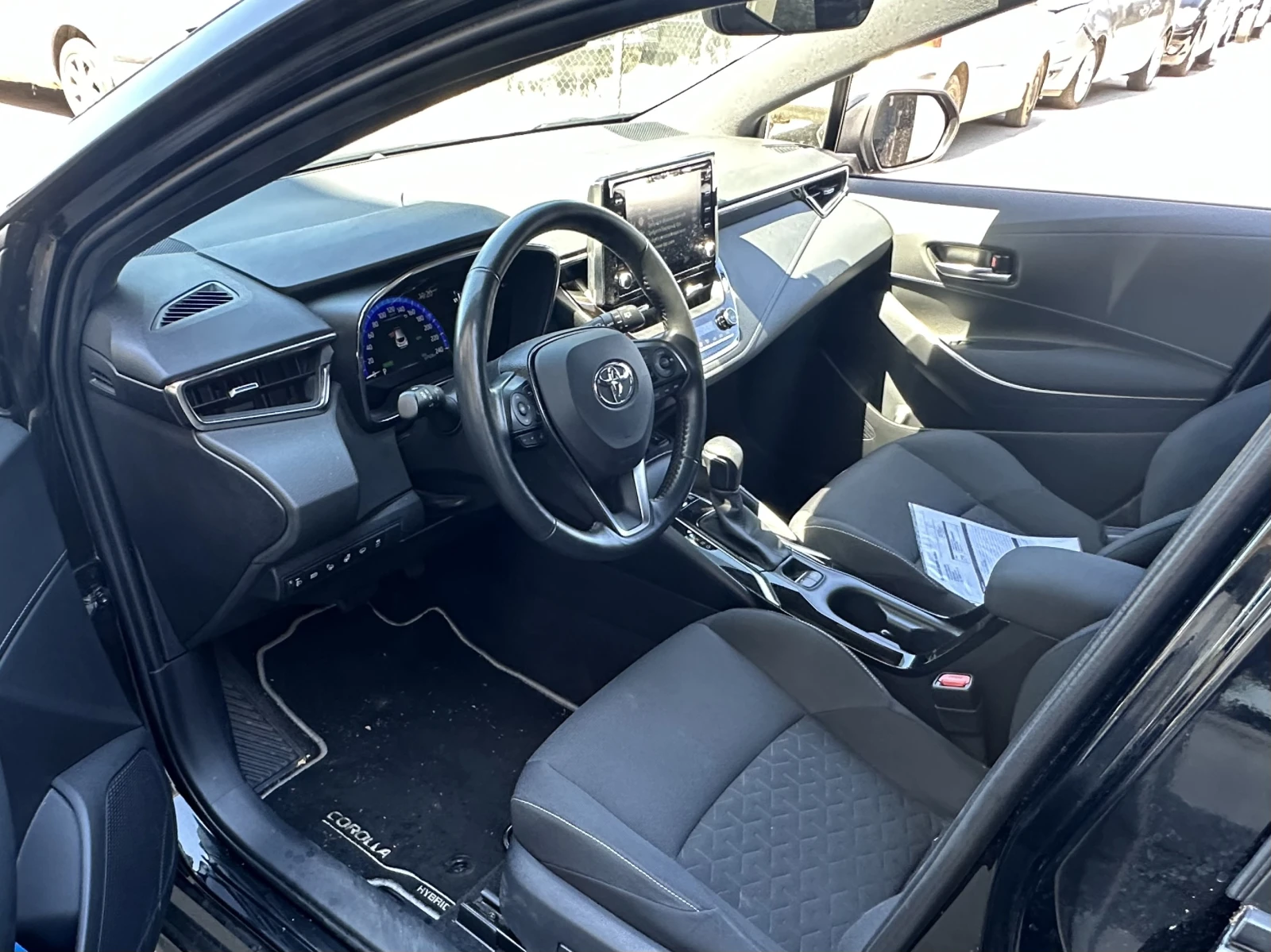 Toyota Corolla 1.8-2.0-Хибрид, снимка 3 - Автомобили и джипове - 55998993