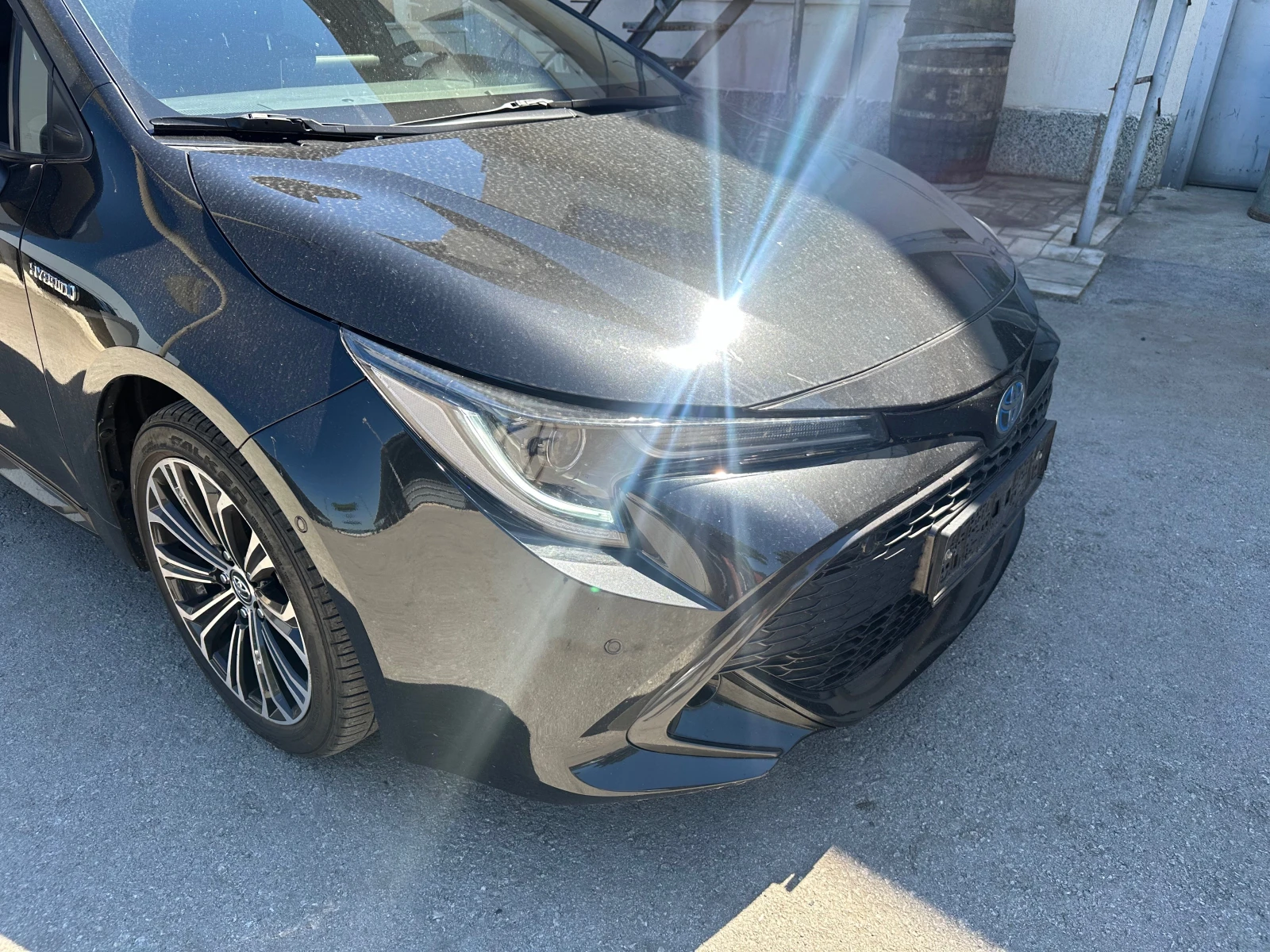Toyota Corolla 1.8-2.0-Хибрид, снимка 1 - Автомобили и джипове - 55998993