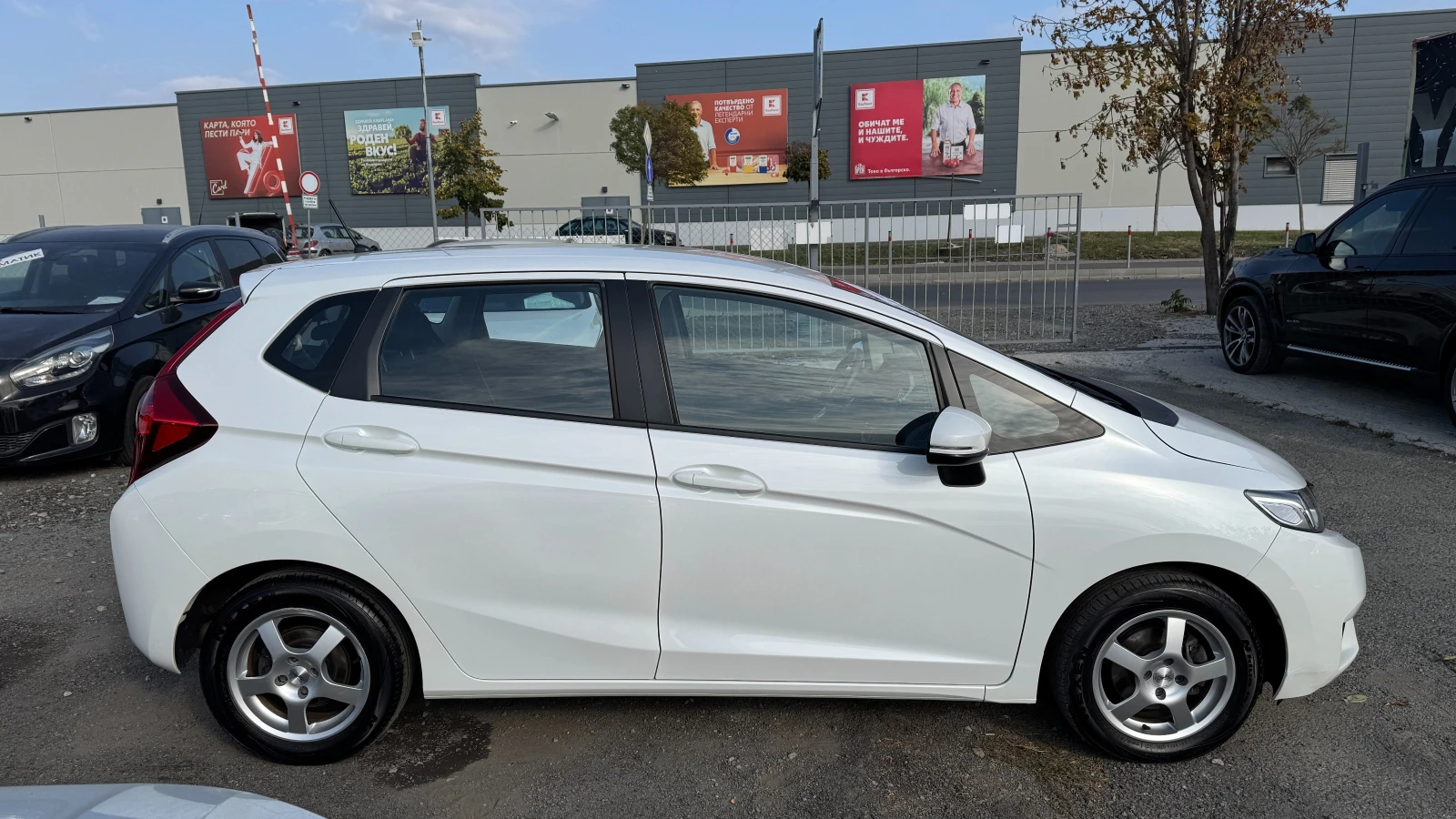 Honda Jazz 1.3i Автоматик! Внос Швейцария! LED, Tel. ... - изображение 4