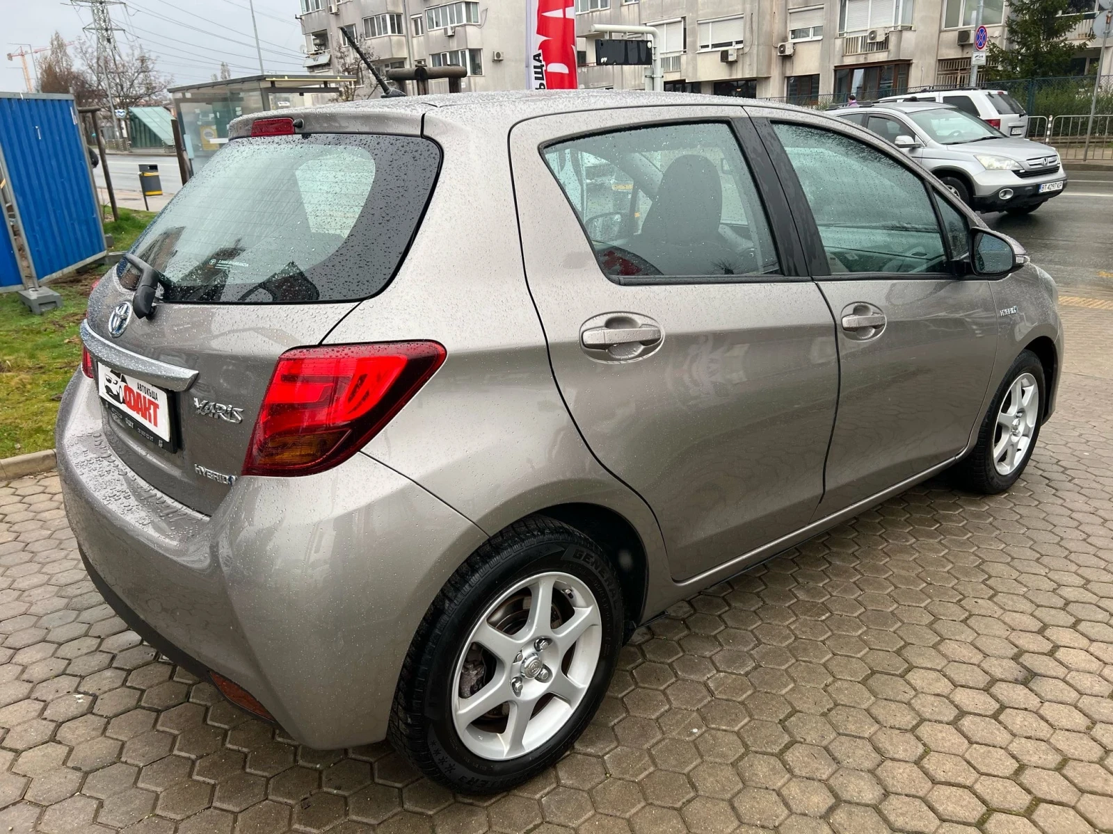 Toyota Yaris 1.5HYBRID/EURO.6B - изображение 4