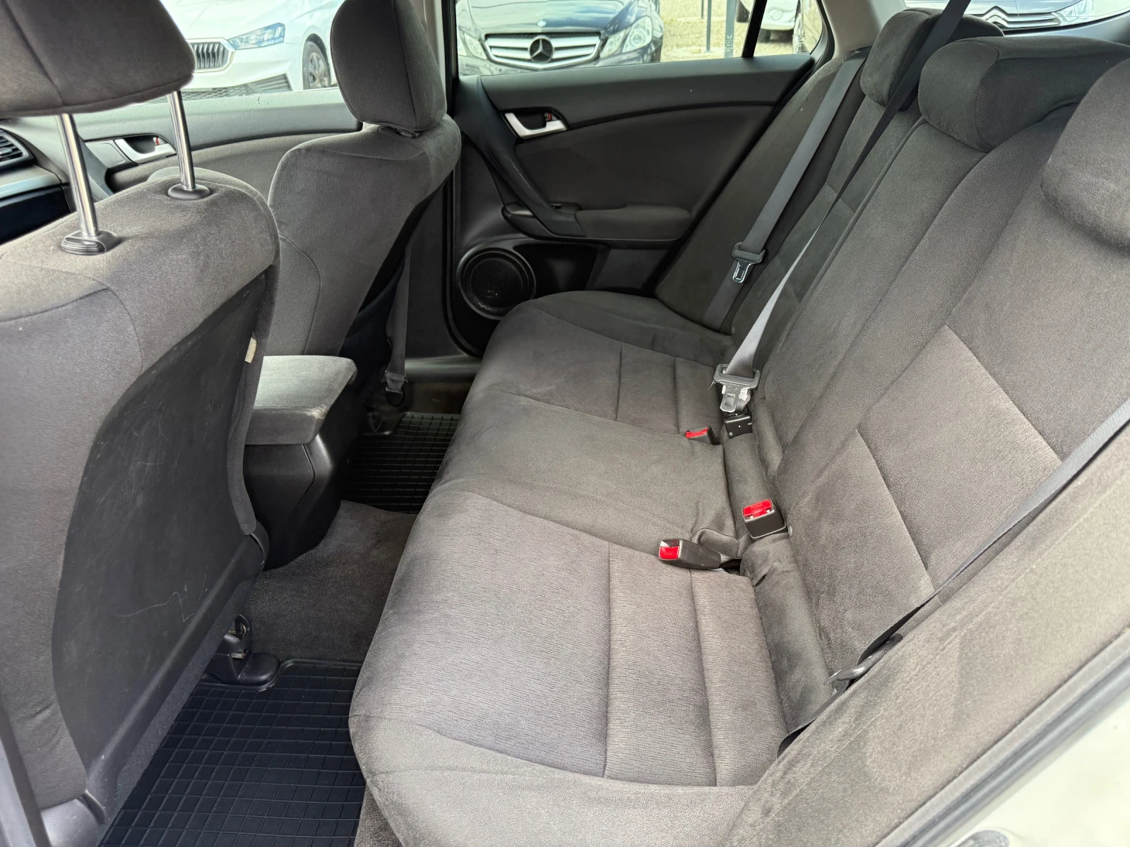 Honda Accord 2.2d 150hp Бяла Перла  - изображение 10