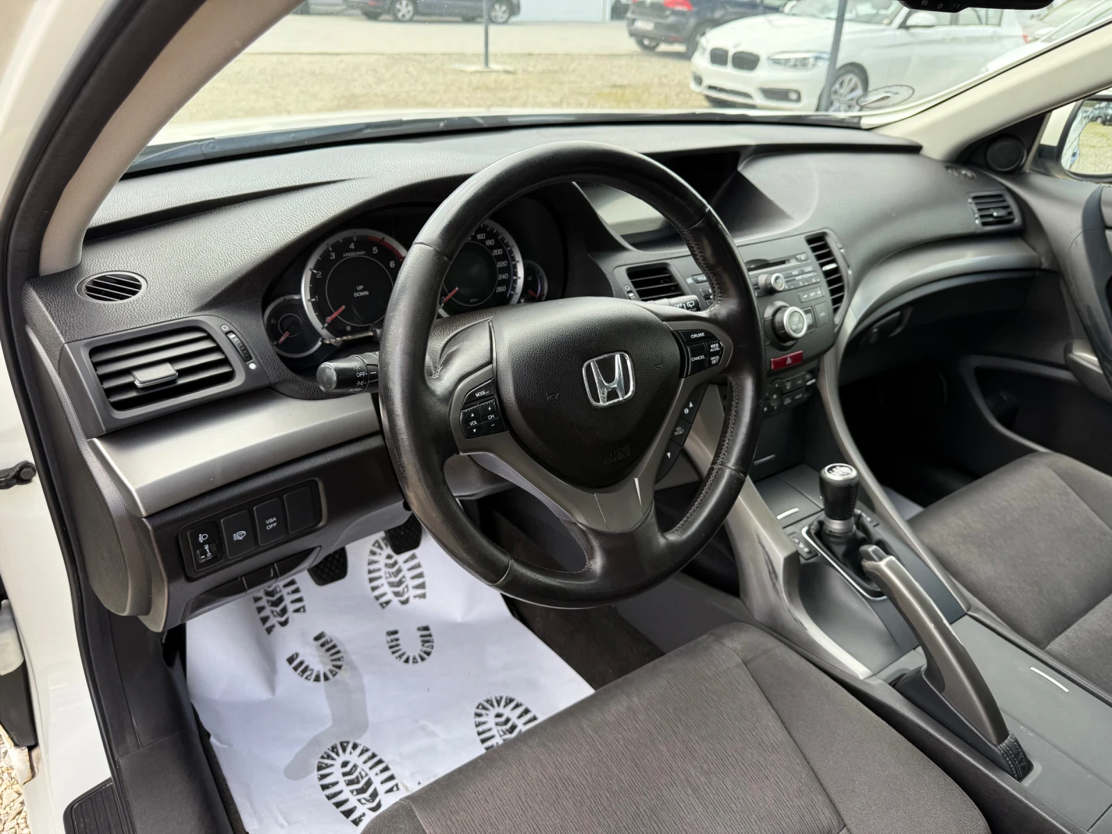Honda Accord 2.2d 150hp Бяла Перла  - изображение 8