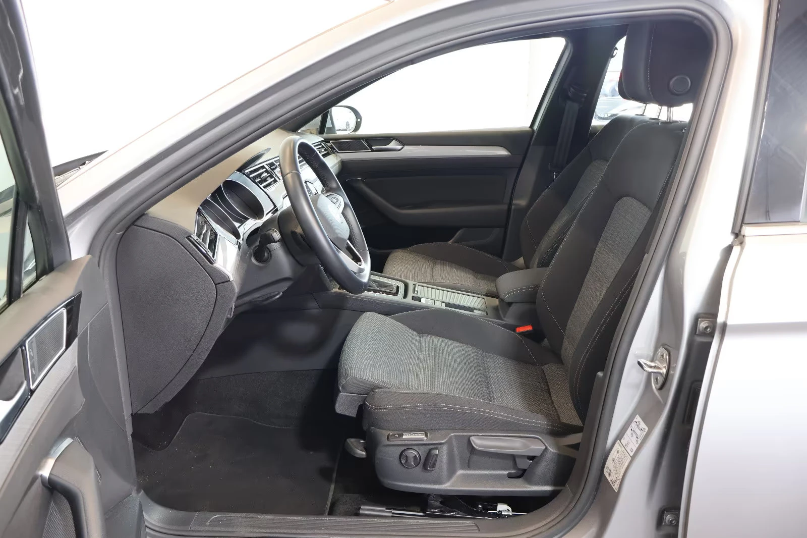 VW Passat 2.0TDI/VARIANT-BUSINESS/200HP/DSG/LED/NAV/CAM/326f - изображение 7