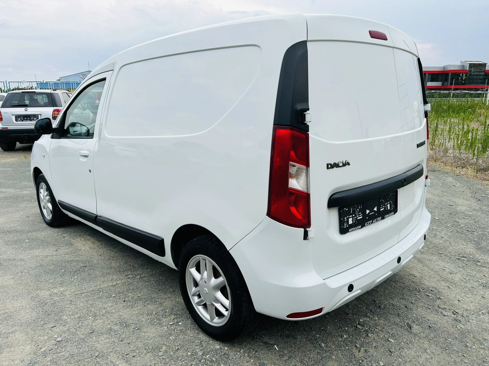 Dacia Dokker 1.5dCi* Navi* Camera* Facelift* Партроник* Темпома - изображение 3