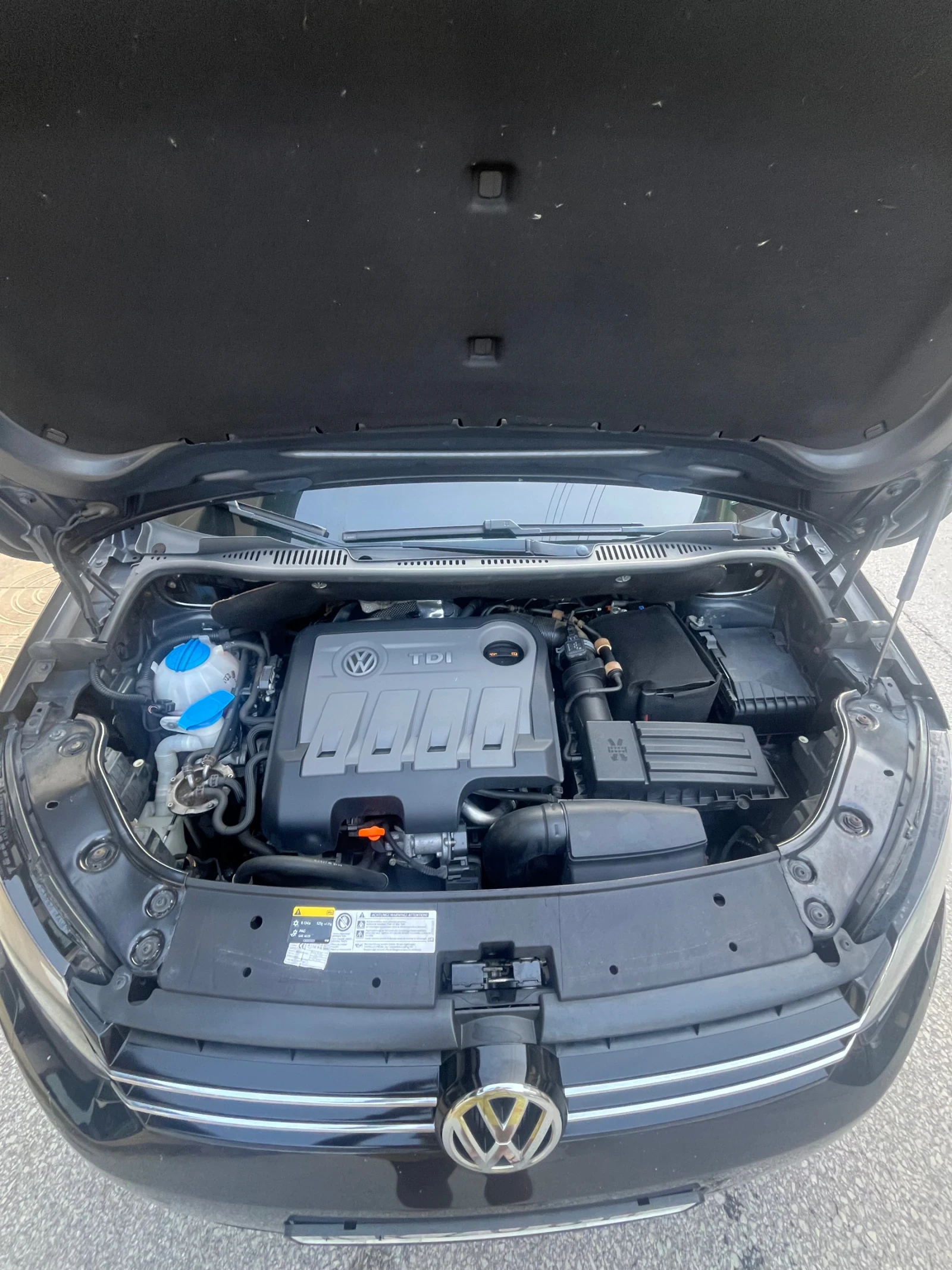 VW Touran Volkswagen Touran 1.6 TDI Highline BlueMotion | Mobile.bg — изображение 13