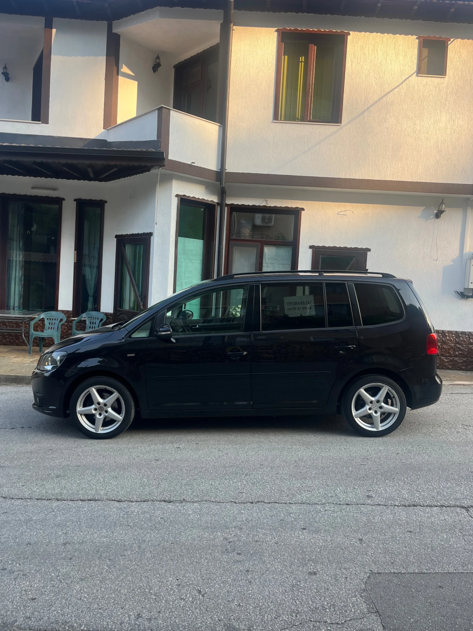 VW Touran Volkswagen Touran 1.6 TDI Highline BlueMotion - изображение 3