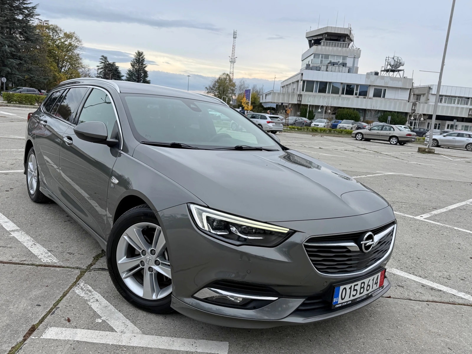 Opel Insignia OPC/HeadUp/KeyLess/Lane-Assist/Led-LUX/Distronic/ | Mobile.bg   2
