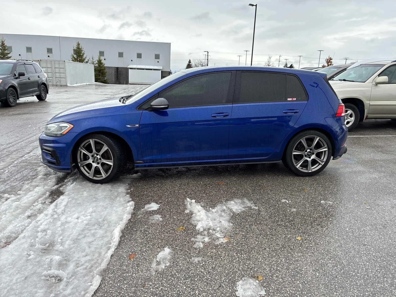 VW Golf * R* CARFAX *    | Mobile.bg   3