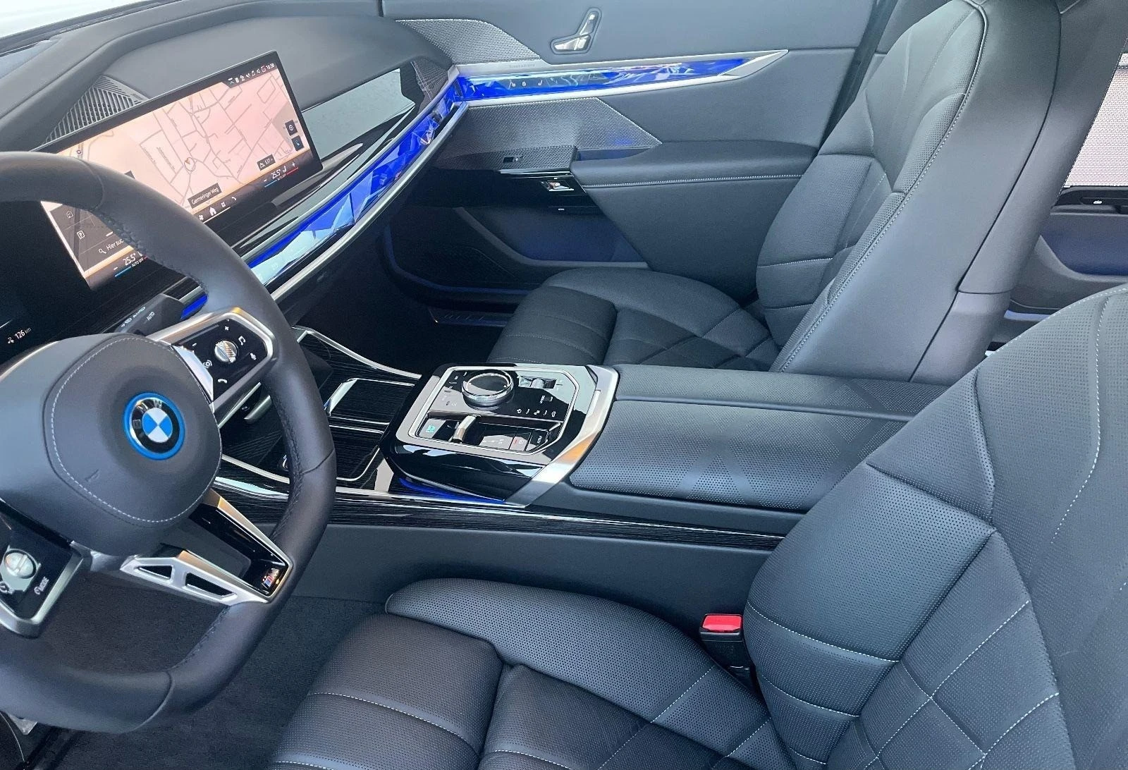 BMW i7 xDRIVE60 M-SPORT PAKET TV H/K 360 CAMERA | Mobile.bg � ����������� 5