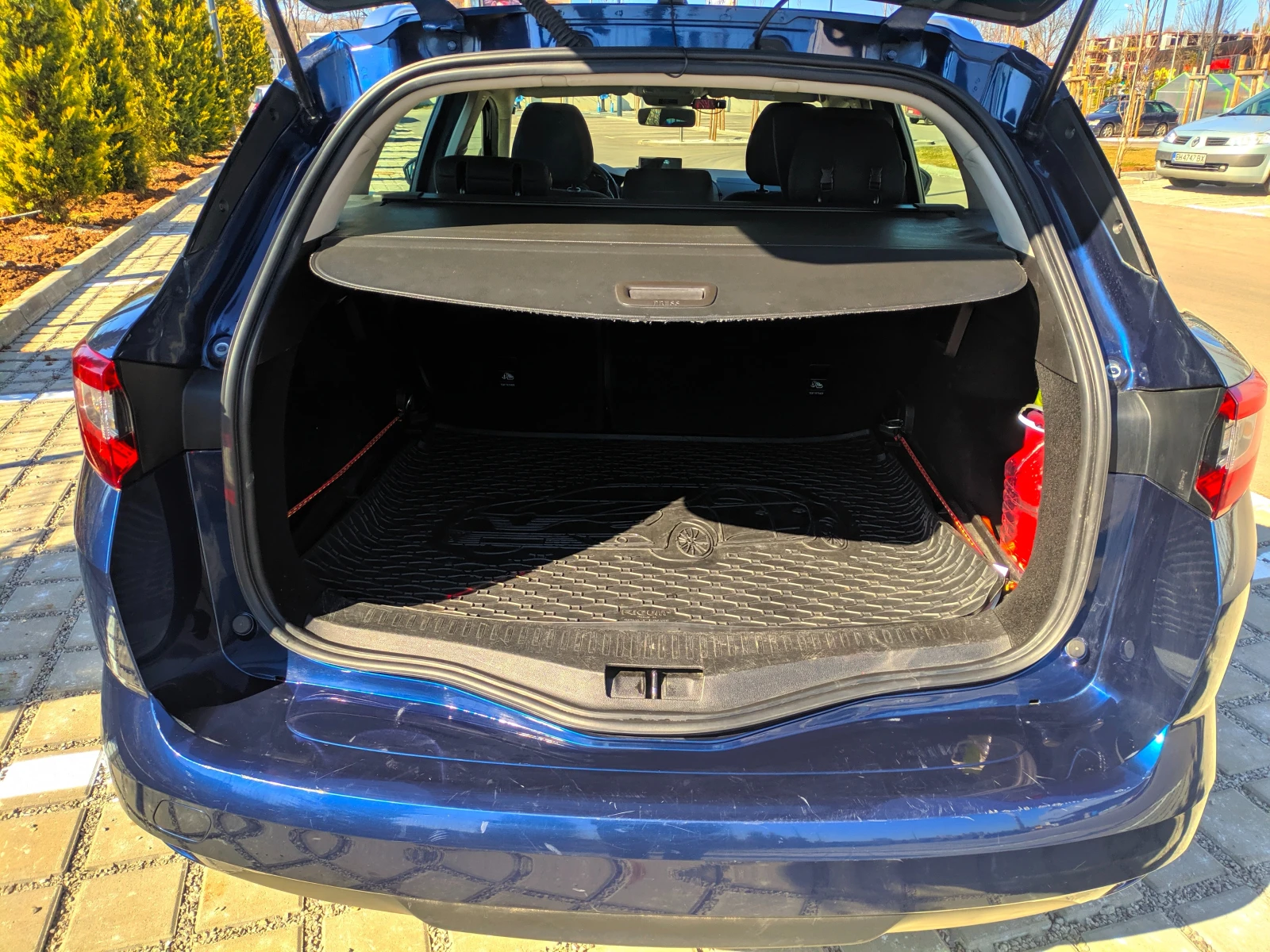 Renault Megane 1.5 dCi 110hp Zen BVM | �������� | ����� ������� | Mobile.bg � ����������� 12