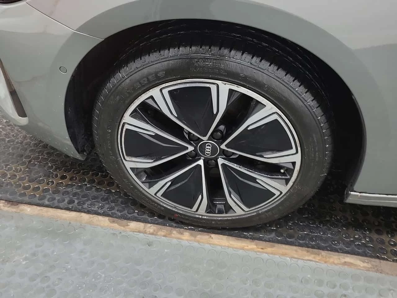 Audi A5 * Progressiv * CARFAX * БЕЗ ПЪРВОНАЧАЛНА ВНОСКА, снимка 6 - Автомобили и джипове - 53728843