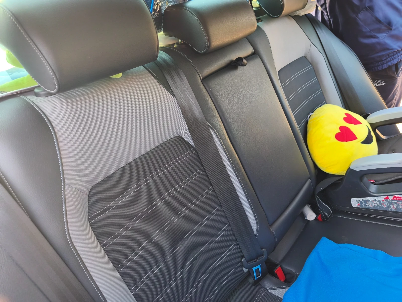 VW Jetta 2.0 TDI, снимка 10 - Автомобили и джипове - 53739210