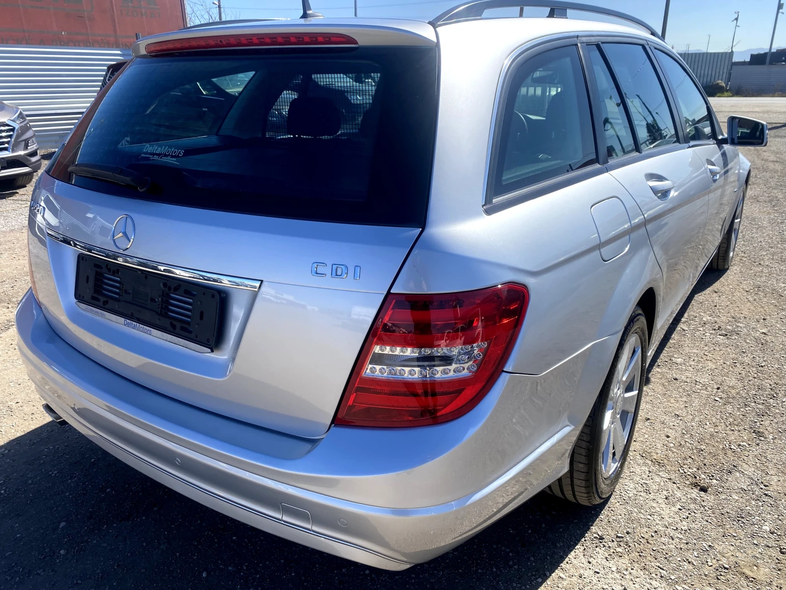 Mercedes-Benz C 220 CDi 170к.с Ръчка ---БЕЗ АНАЛОГ--- Face Lift---, снимка 5 - Автомобили и джипове - 53805380