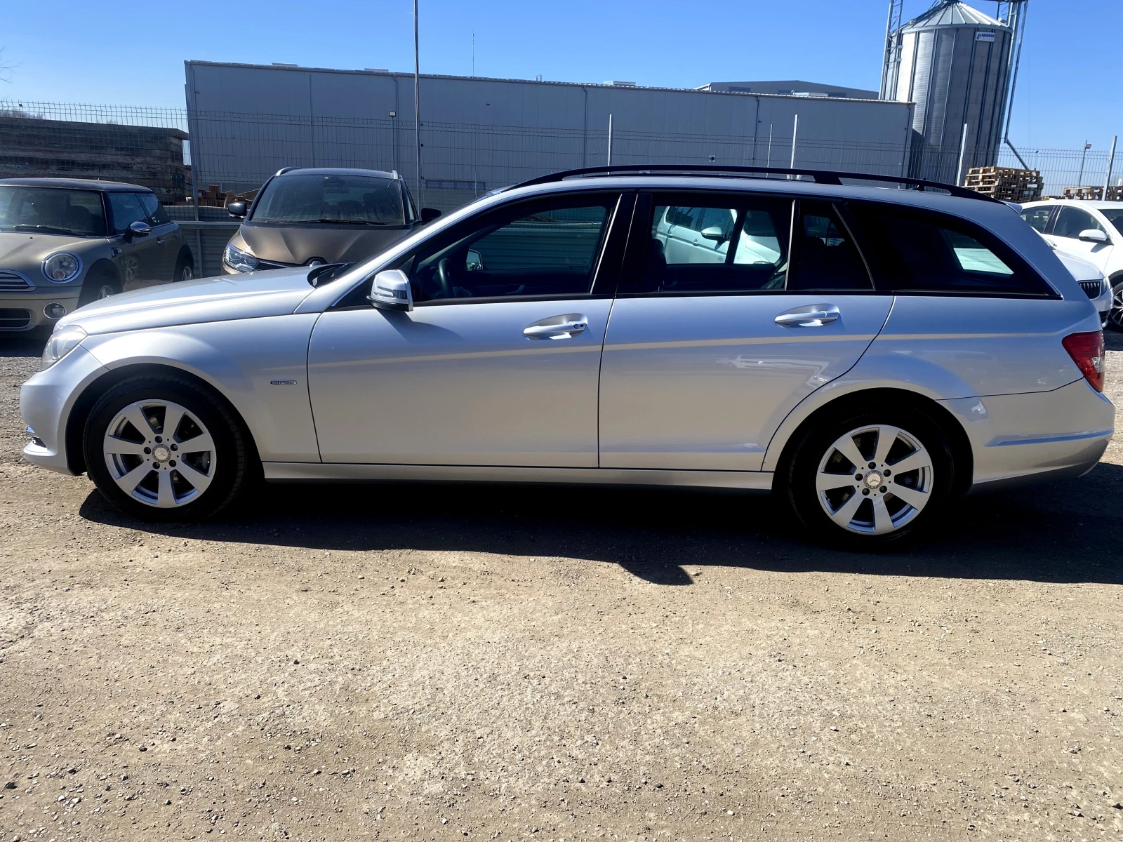 Mercedes-Benz C 220 CDi 170к.с Ръчка ---БЕЗ АНАЛОГ--- Face Lift---, снимка 3 - Автомобили и джипове - 53805380