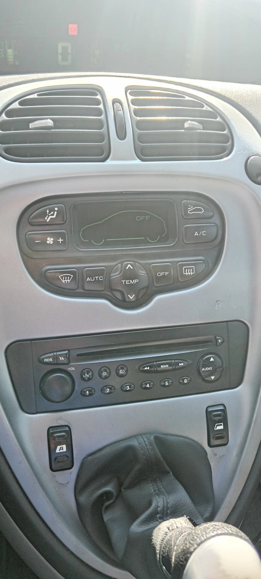 Citroen Xsara picasso, снимка 3 - Автомобили и джипове - 54162370