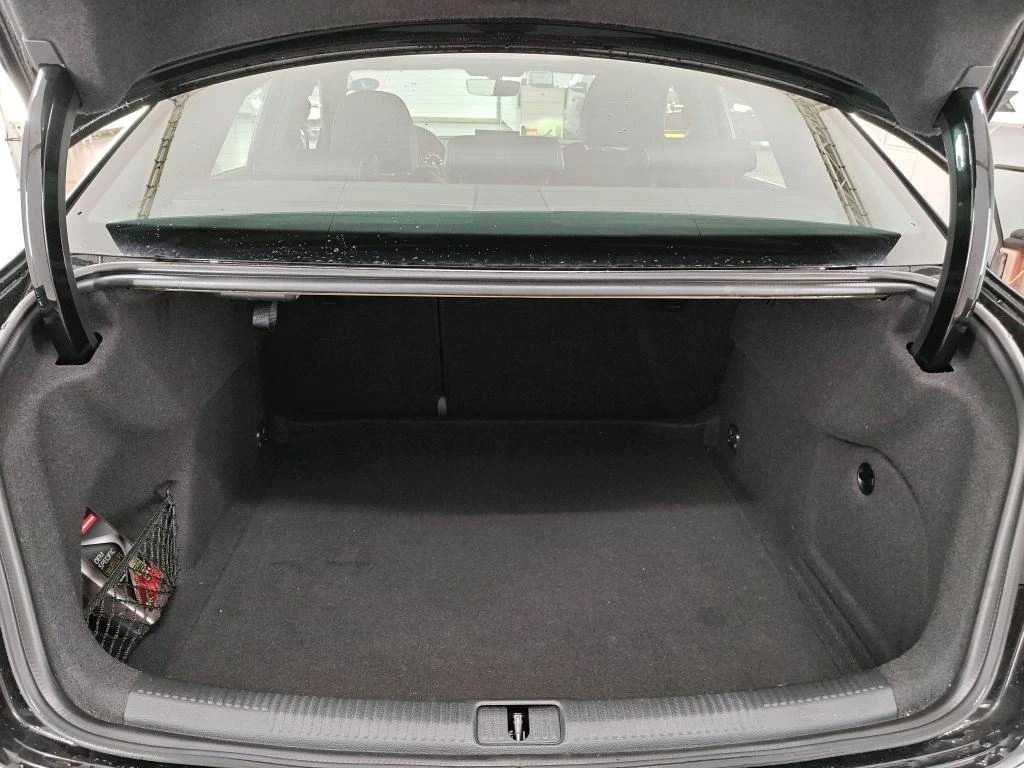 Audi A3 35 TFSI S Line, снимка 9 - Автомобили и джипове - 54316026