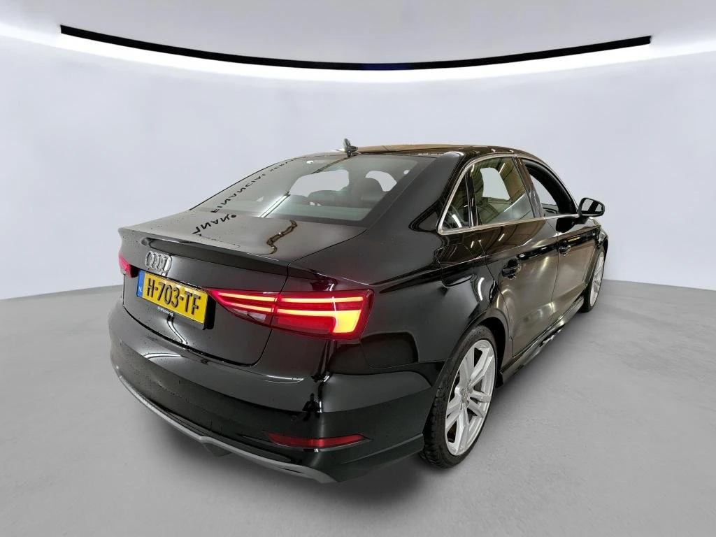 Audi A3 35 TFSI S Line, снимка 6 - Автомобили и джипове - 54316026