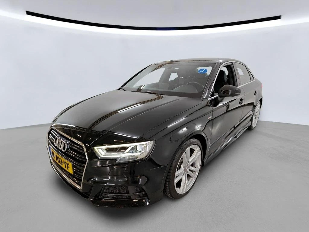 Audi A3 35 TFSI S Line, снимка 2 - Автомобили и джипове - 54316026