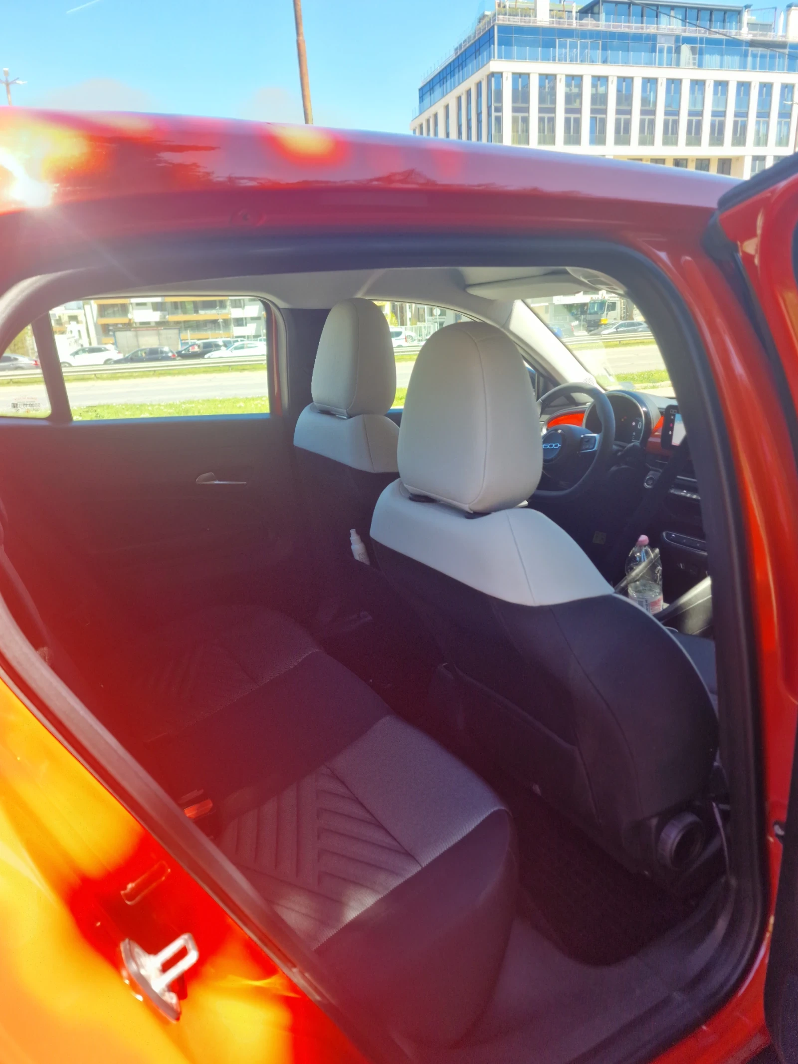 Fiat 600 1.2 MHEV, снимка 8 - Автомобили и джипове - 54320656