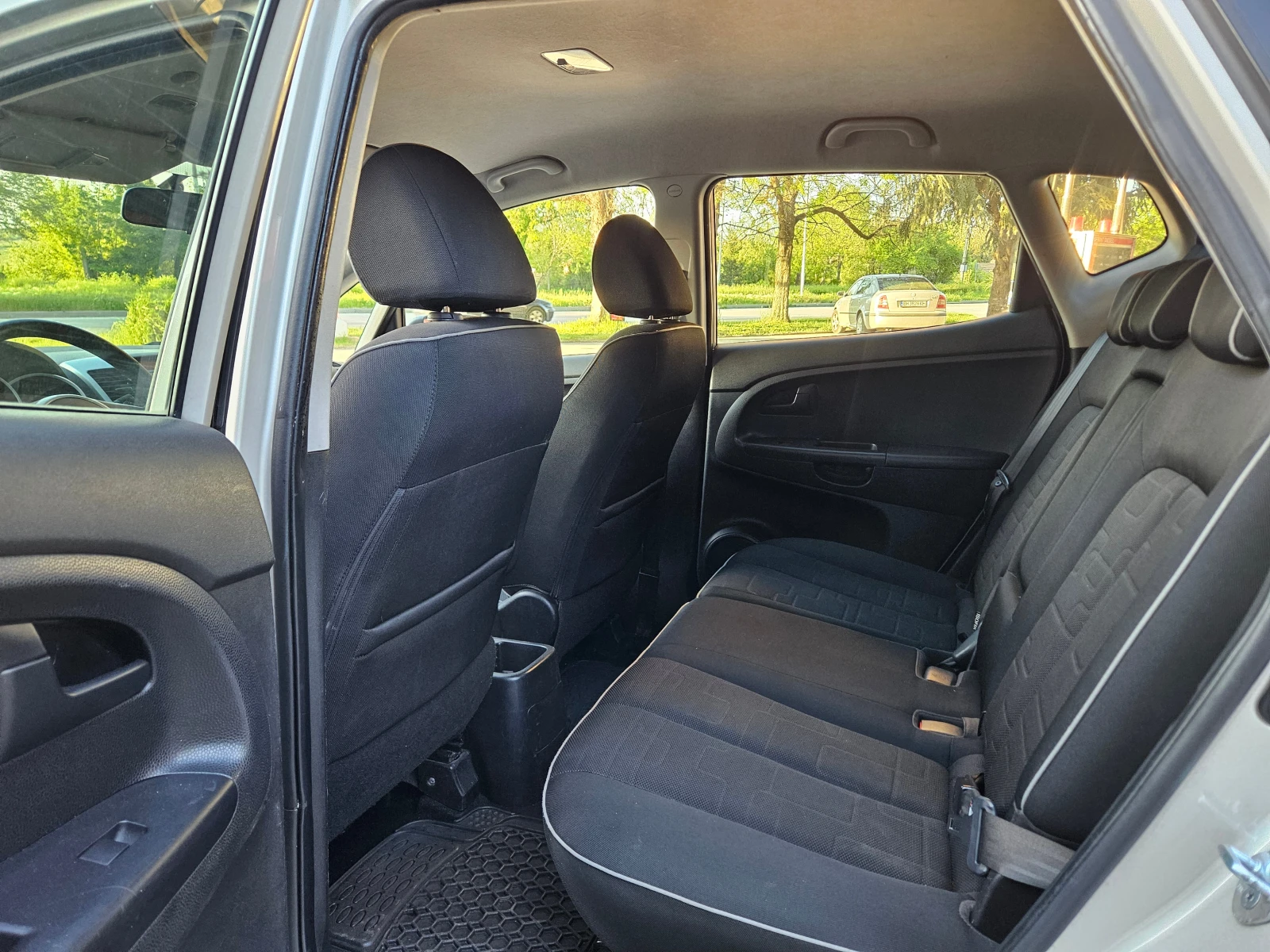 Kia Venga 1.4, 90�.�., ���, ���� 5B, ������! | Mobile.bg � ����������� 8