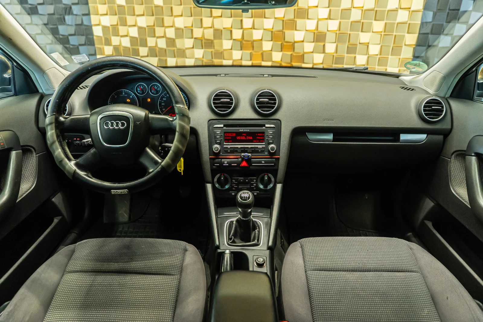 Audi A3 2.0 TDI, снимка 8 - Автомобили и джипове - 54477866