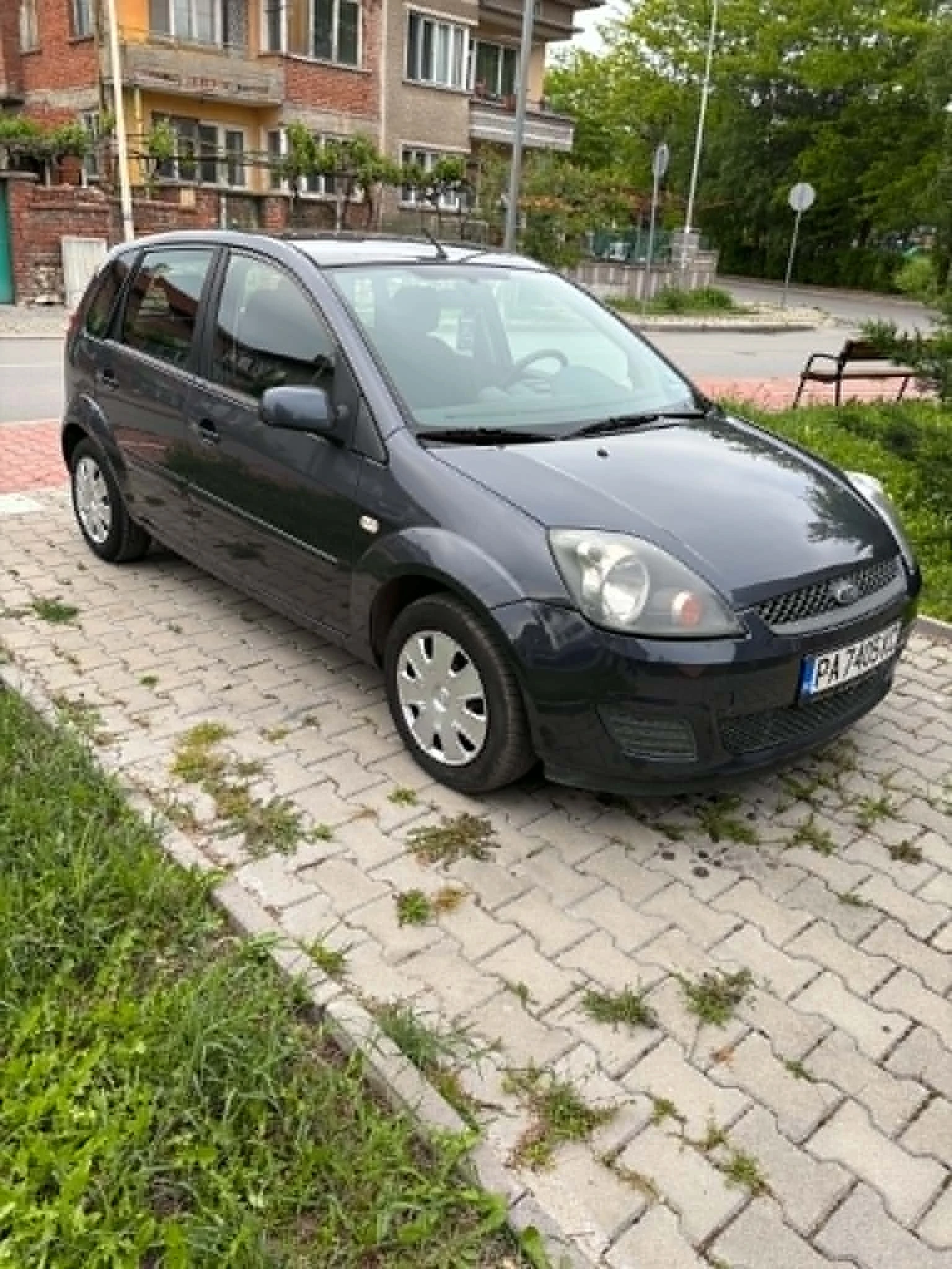 Ford Fiesta 1.3i, снимка 3 - Автомобили и джипове - 54542686