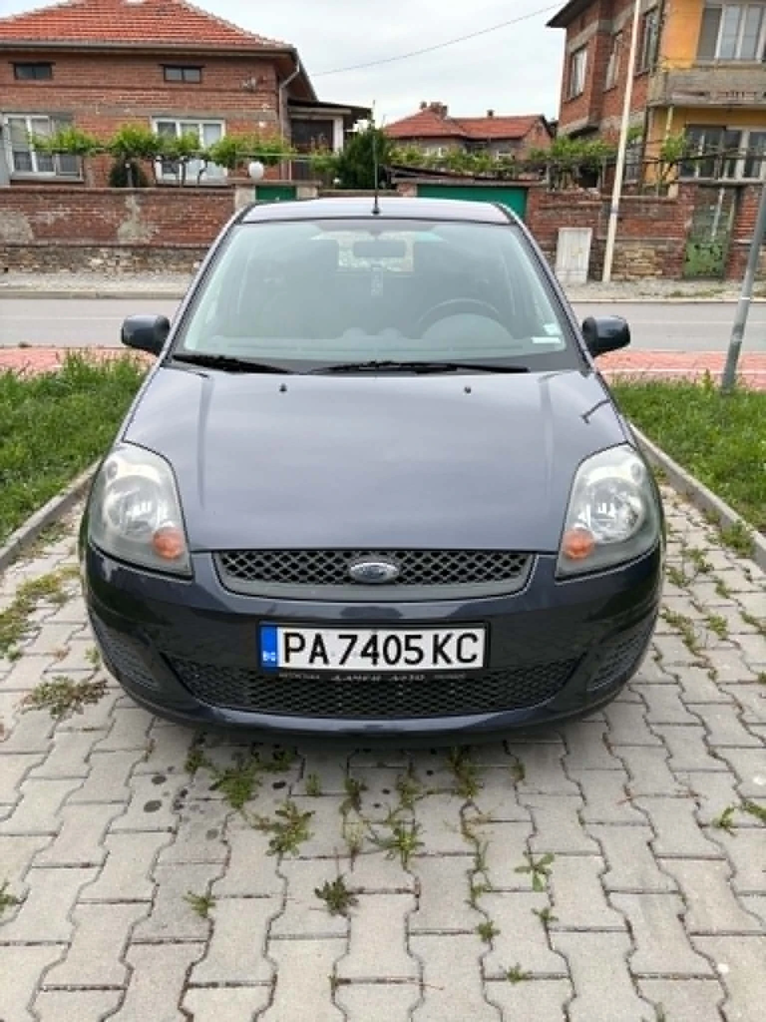 Ford Fiesta 1.3i, снимка 2 - Автомобили и джипове - 54542686