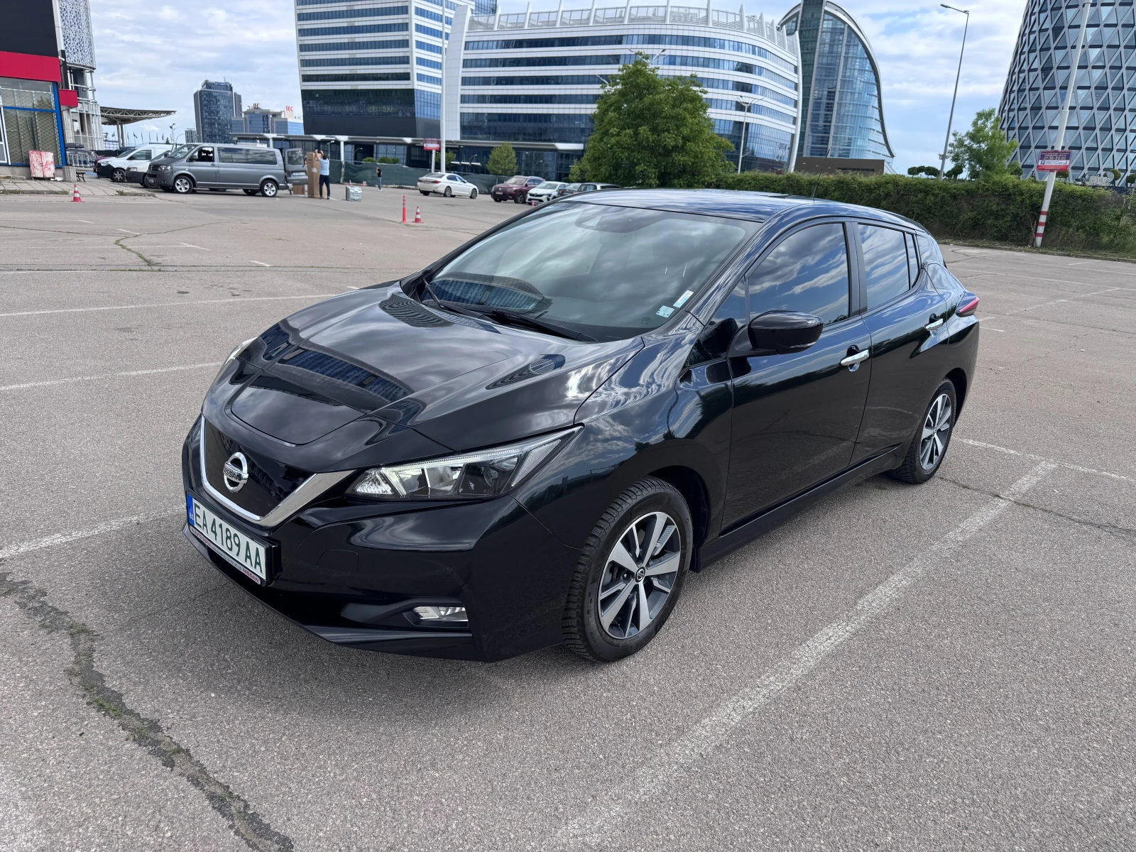 Nissan Leaf , снимка 3 - Автомобили и джипове - 54577638