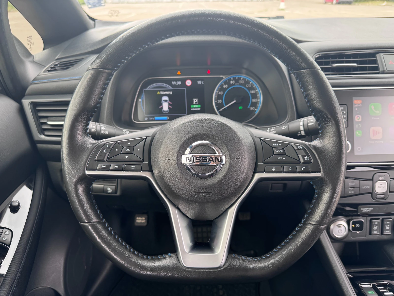 Nissan Leaf , снимка 10 - Автомобили и джипове - 54577638
