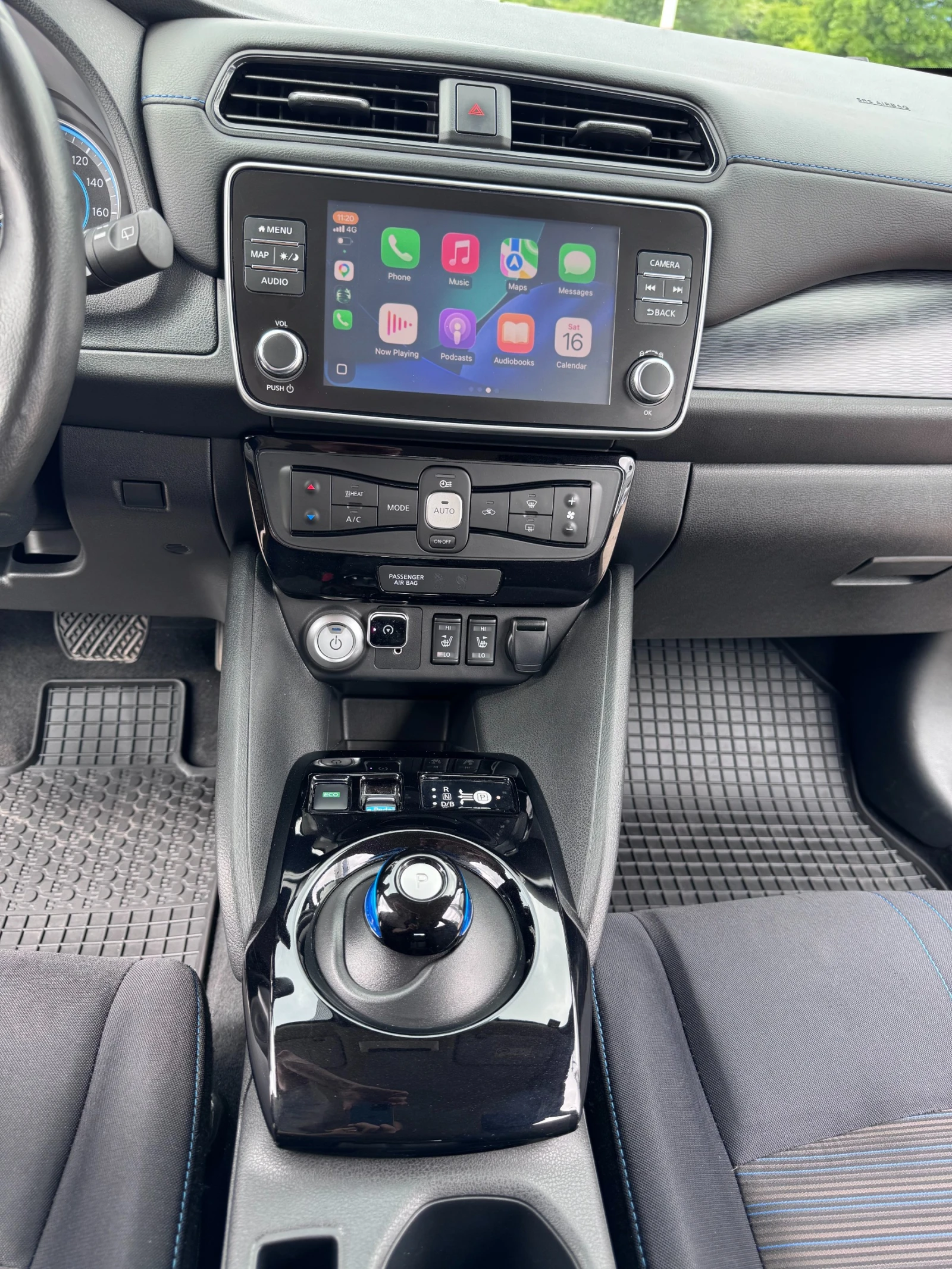 Nissan Leaf , снимка 11 - Автомобили и джипове - 54577638