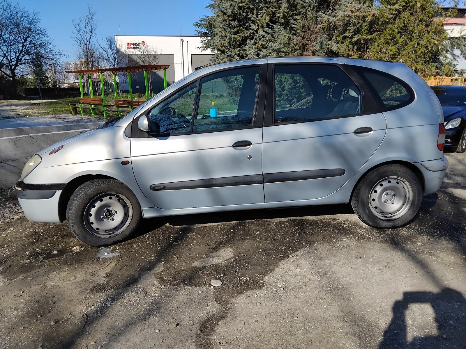 Renault Scenic Газ, снимка 3 - Автомобили и джипове - 54636869