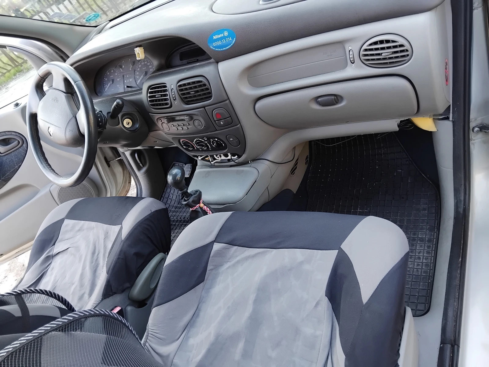Renault Scenic Газ, снимка 4 - Автомобили и джипове - 54636869
