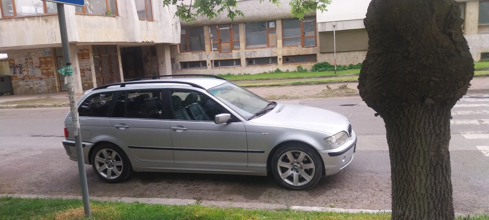 BMW 330, снимка 2 - Автомобили и джипове - 54659133