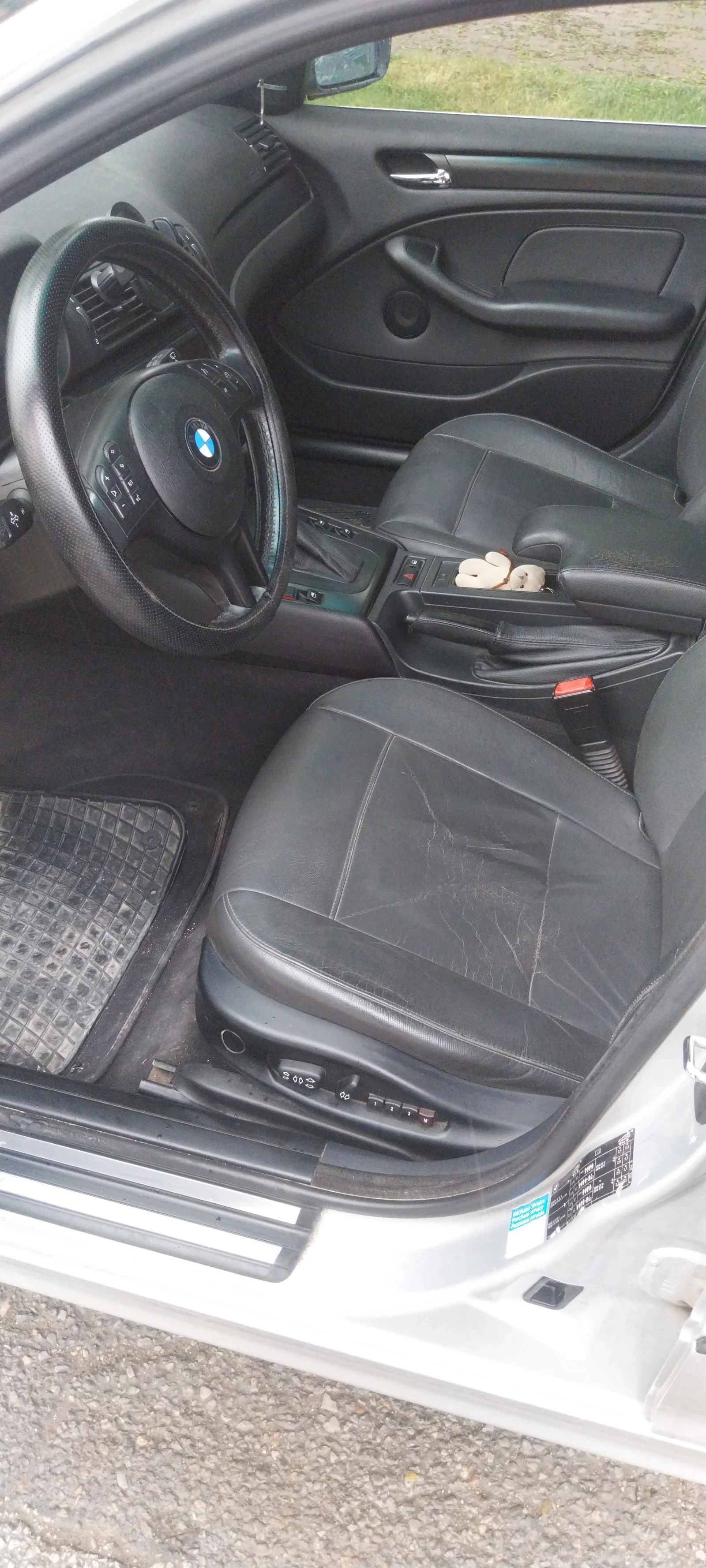 BMW 330, снимка 6 - Автомобили и джипове - 54659133