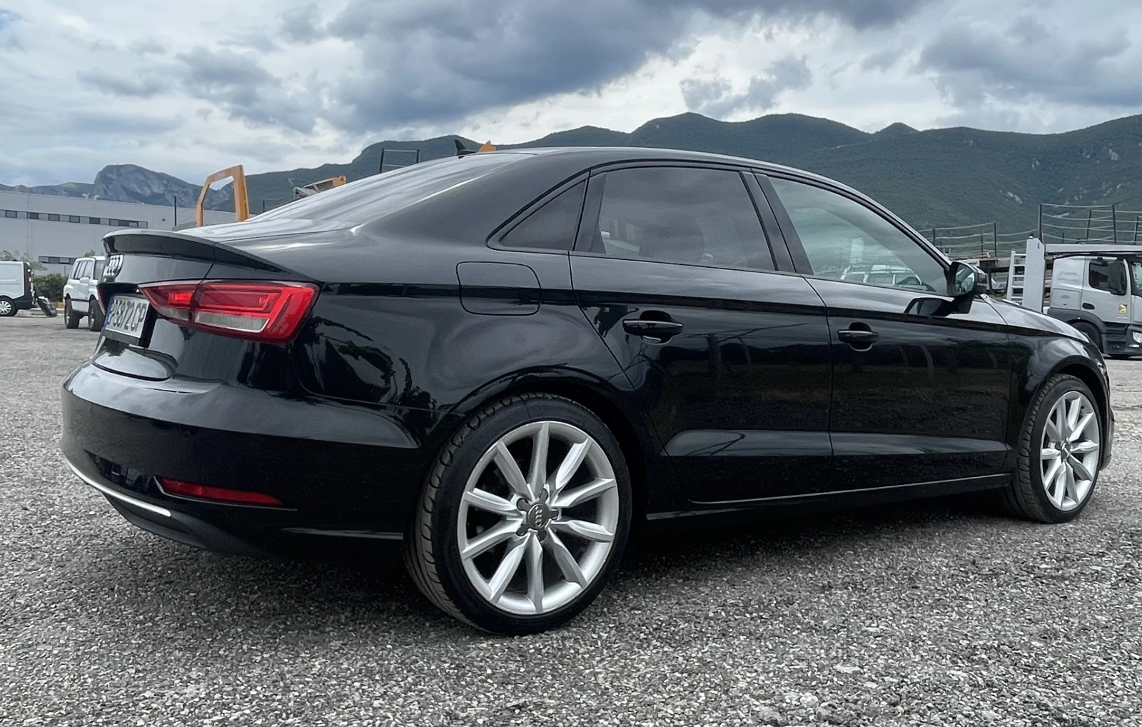 Audi A3 BLACK , снимка 6 - Автомобили и джипове - 55404566