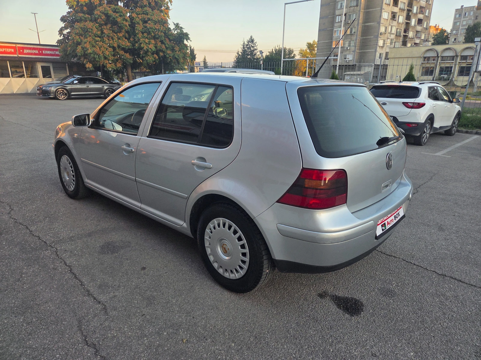 VW Golf 1.6i-Gaz.Inj./klima, снимка 3 - Автомобили и джипове - 55978287
