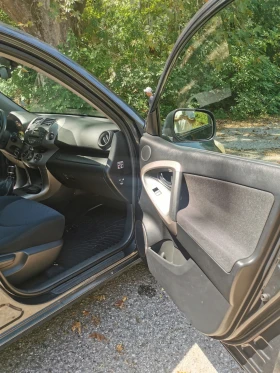 Toyota Rav4 2.2 D-4D 136, снимка 11
