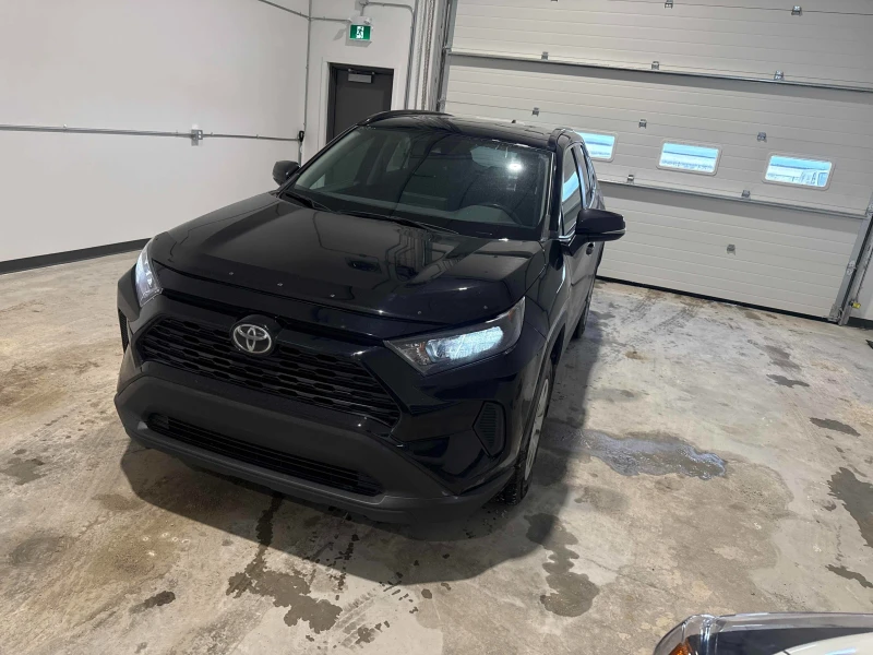 Toyota Rav4 * LE* AWD* CARFAX* АВТО КРЕДИТ* , снимка 4 - Автомобили и джипове - 53200302