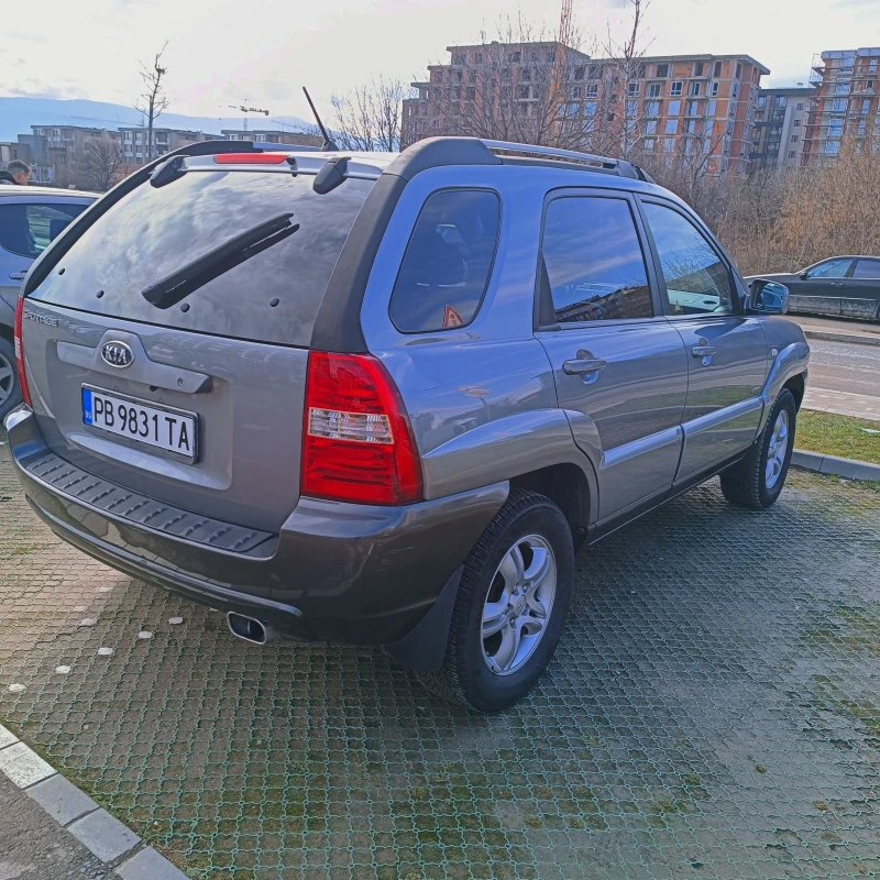 Kia Sportage, снимка 4 - Автомобили и джипове - 53420618