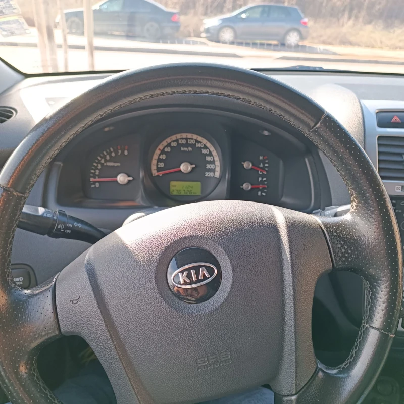 Kia Sportage, снимка 6 - Автомобили и джипове - 53420618