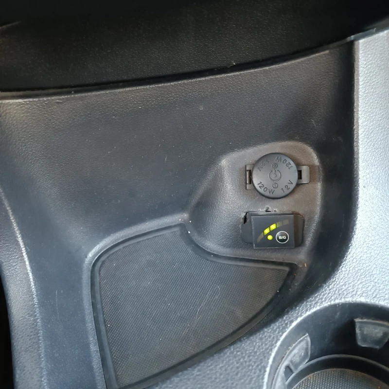 Kia Sportage, снимка 8 - Автомобили и джипове - 53420618