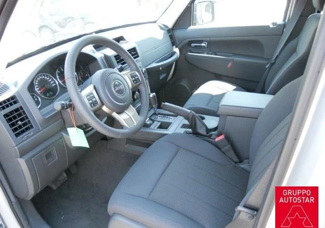 Jeep Cherokee 2.8CRD na chasti, снимка 2 - Автомобили и джипове - 3095502