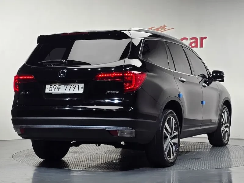 Honda Pilot 3.5 AWD 7места, снимка 2 - Автомобили и джипове - 55740207
