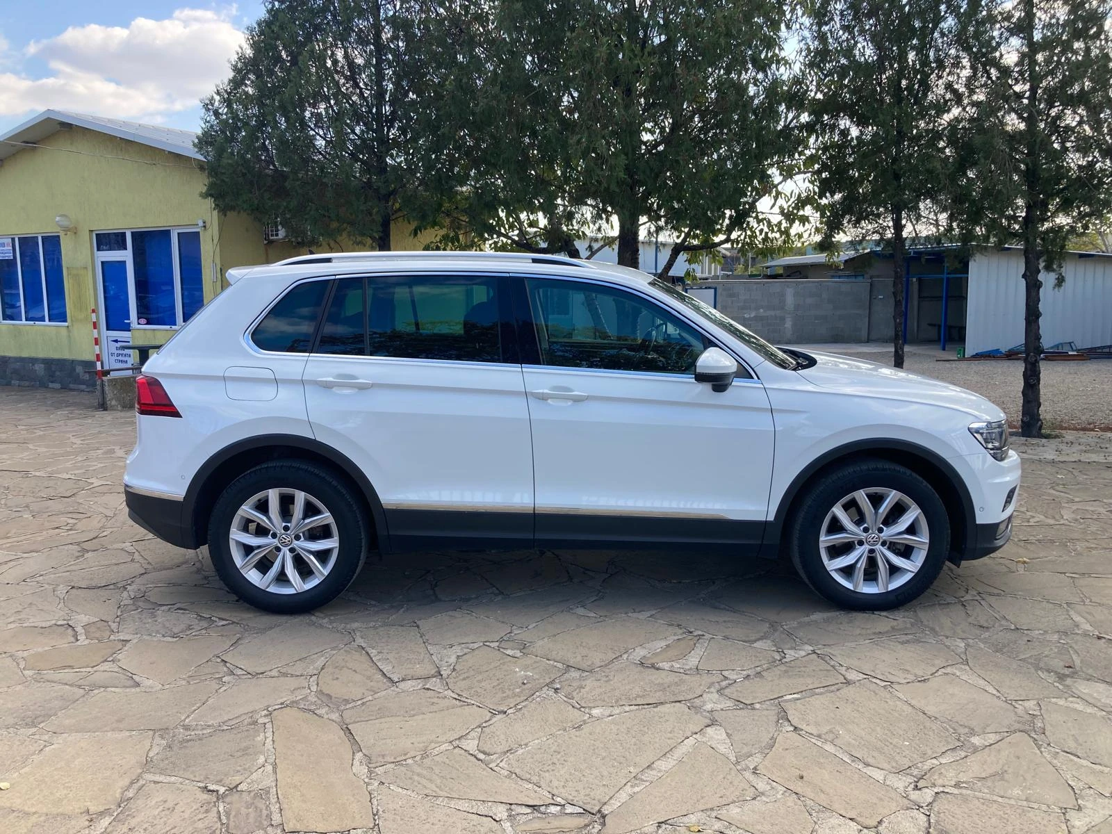 VW Tiguan 4X4 2, 0TDi Digital АВТОМАТ КАМЕРА НАВИ ДИСТРОНИК - изображение 4