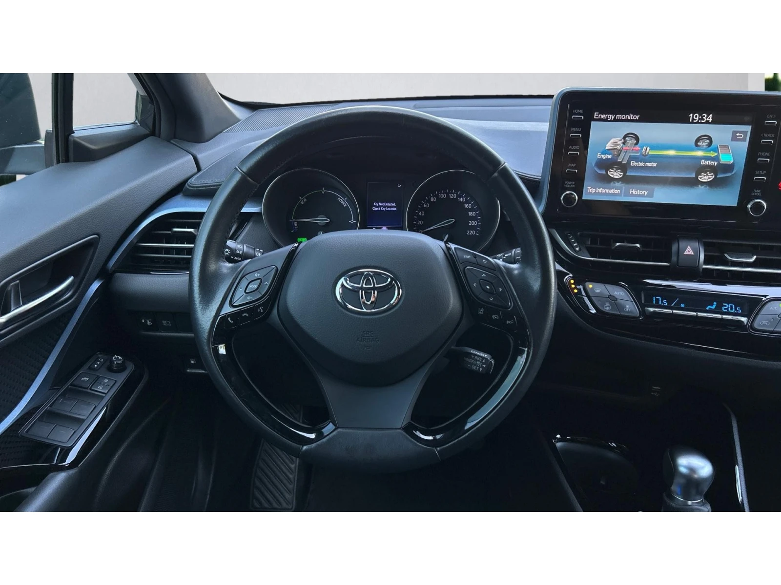 Toyota C-HR Месечна вноска от 875 лв. - изображение 9