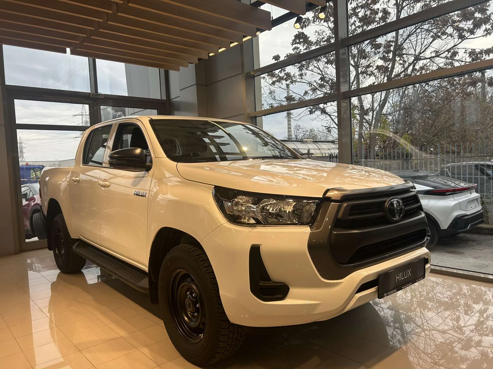 Toyota Hilux 2.4D 6AT Comfort - изображение 3